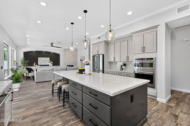 1933 E GEMINI Place, Chandler, AZ 85249