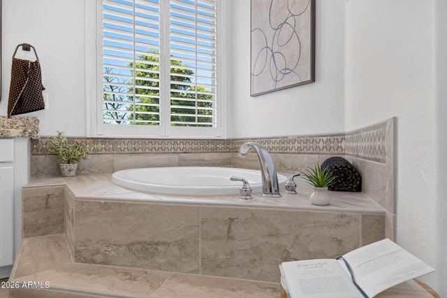 1933 E GEMINI Place, Chandler, AZ 85249