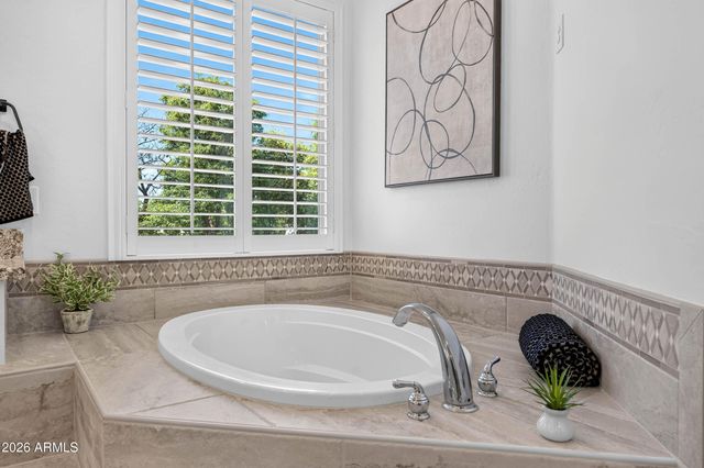 1933 E GEMINI Place, Chandler, AZ 85249