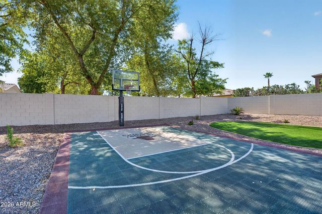 1933 E GEMINI Place, Chandler, AZ 85249