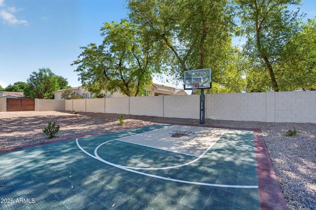 1933 E GEMINI Place, Chandler, AZ 85249