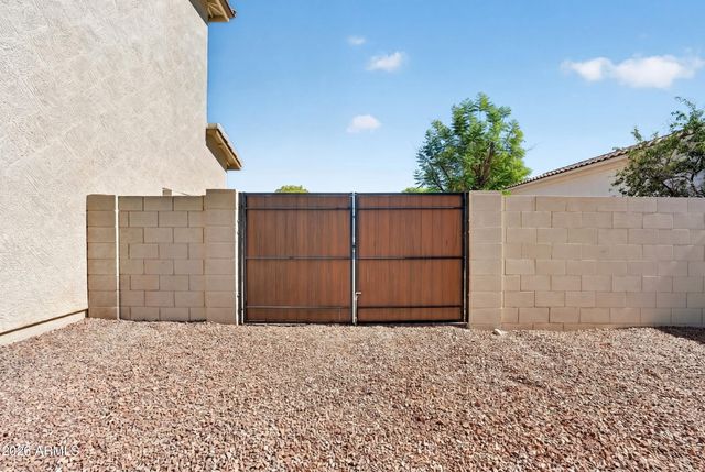 1933 E GEMINI Place, Chandler, AZ 85249