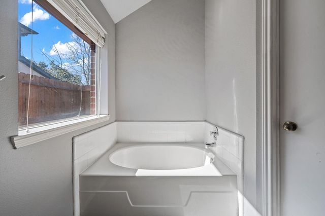 18930 Dee Woods Drive, Humble, TX 77346