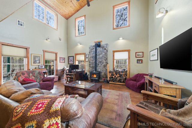 5929 E 430 Road, Adair, OK 74330