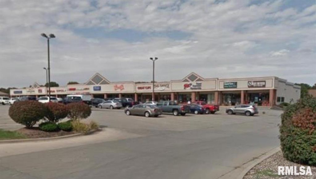 1925 W Iles Avenue, Springfield, IL 62704