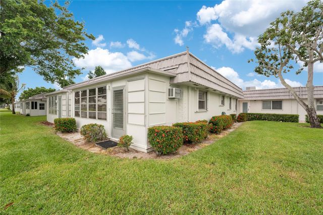 201 Valencia I, Delray Beach, FL 33446