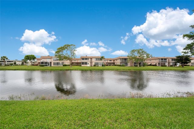 201 Valencia I, Delray Beach, FL 33446