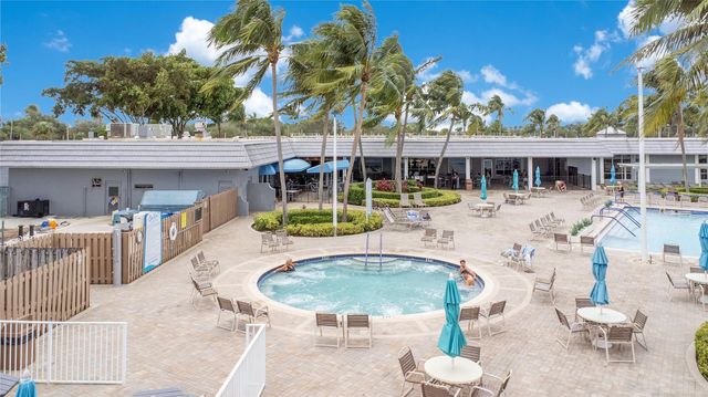 201 Valencia I, Delray Beach, FL 33446