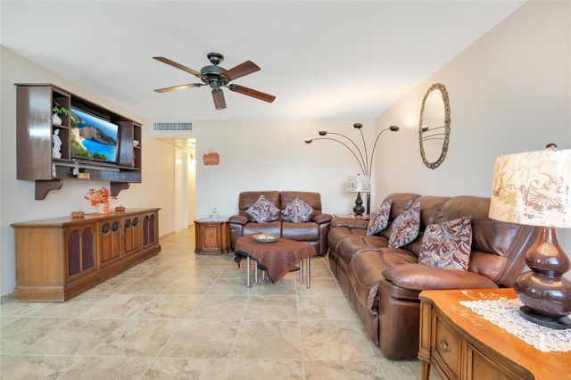 201 Valencia I, Delray Beach, FL 33446