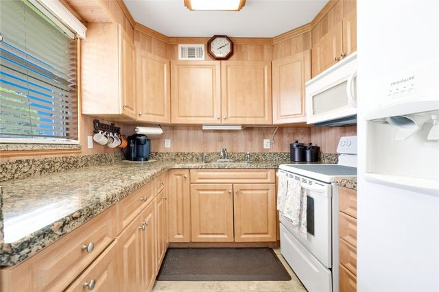 201 Valencia I, Delray Beach, FL 33446