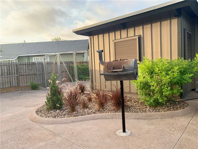 5926 S Alameda St S, Corpus Christi, TX 78412