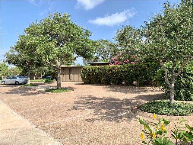 5926 S Alameda St S, Corpus Christi, TX 78412