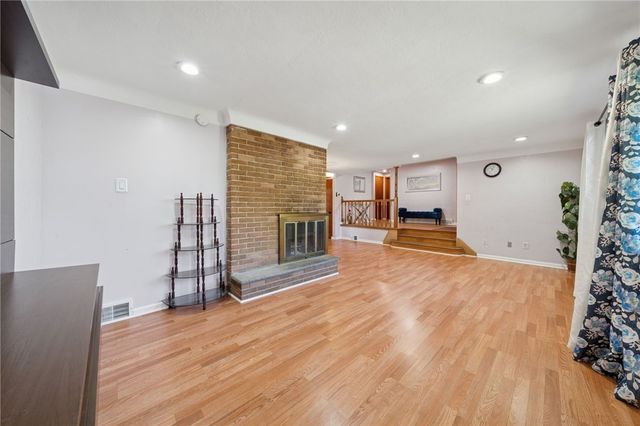 1202 Old Concord Road, Monroeville, PA 15146