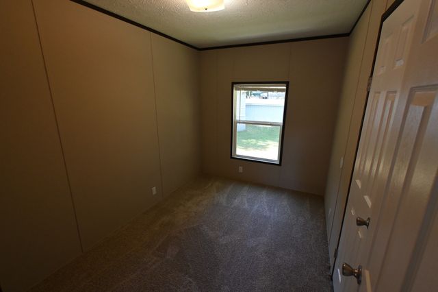 25 Marble Ln, Linden, TN 37096