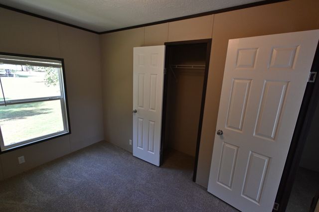 25 Marble Ln, Linden, TN 37096