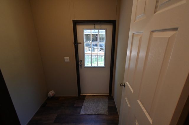 25 Marble Ln, Linden, TN 37096
