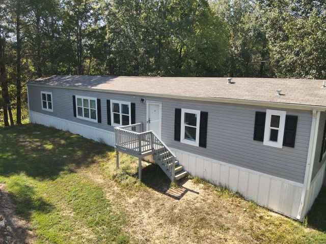 25 Marble Ln, Linden, TN 37096