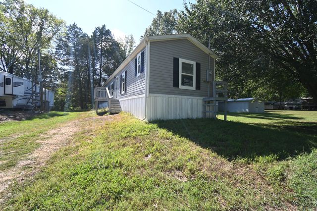 25 Marble Ln, Linden, TN 37096