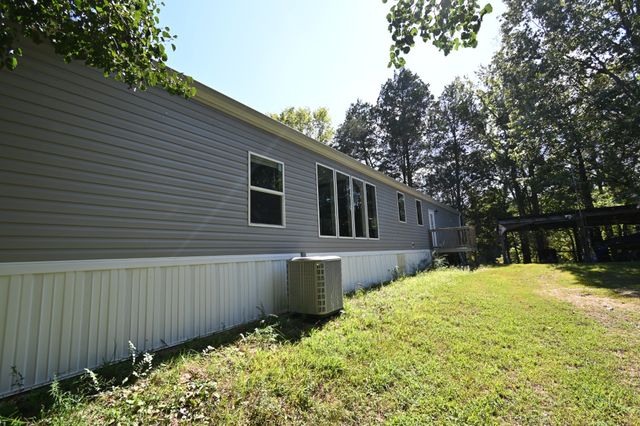 25 Marble Ln, Linden, TN 37096