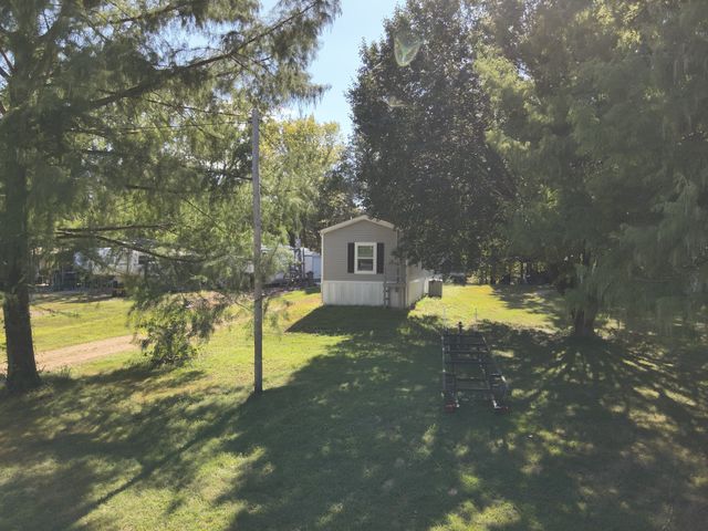 25 Marble Ln, Linden, TN 37096