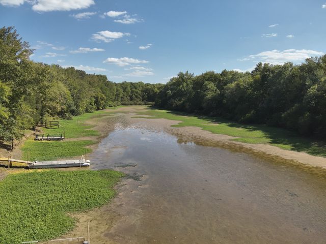 25 Marble Ln, Linden, TN 37096