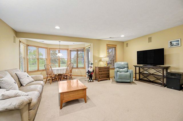 7844 Green Links Drive SE, Caledonia, MI 49316