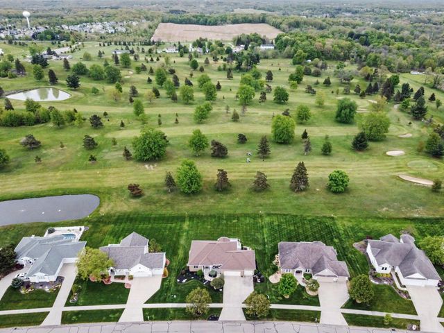 7844 Green Links Drive SE, Caledonia, MI 49316