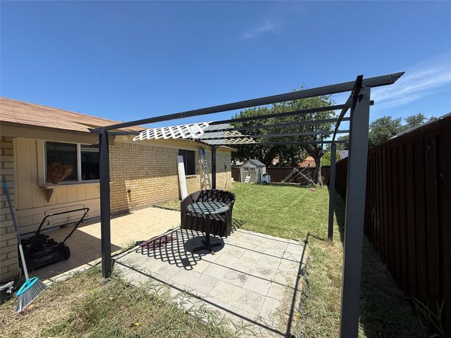 2809 Royalty Drive, Garland, TX 75044