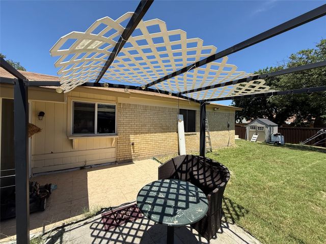 2809 Royalty Drive, Garland, TX 75044