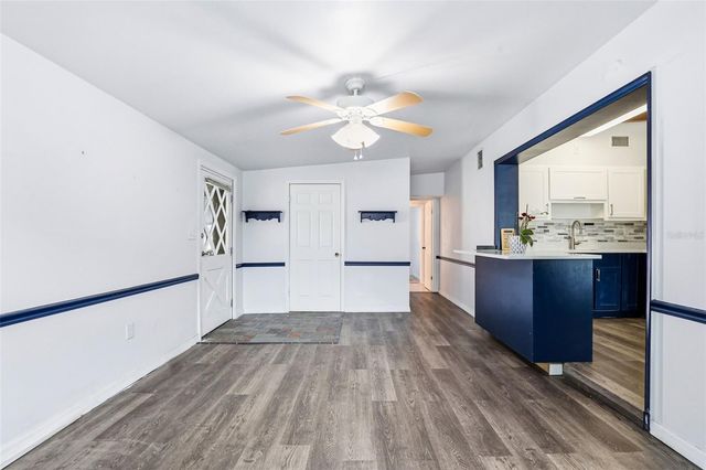 713 W 116TH AVENUE, Tampa, FL 33612