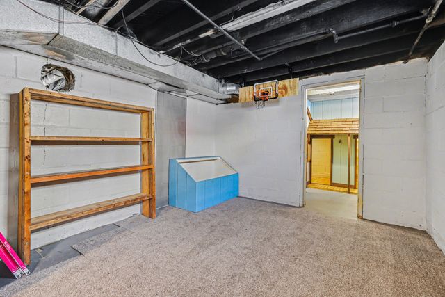 55 S Park Street, Zeeland City, MI 49464