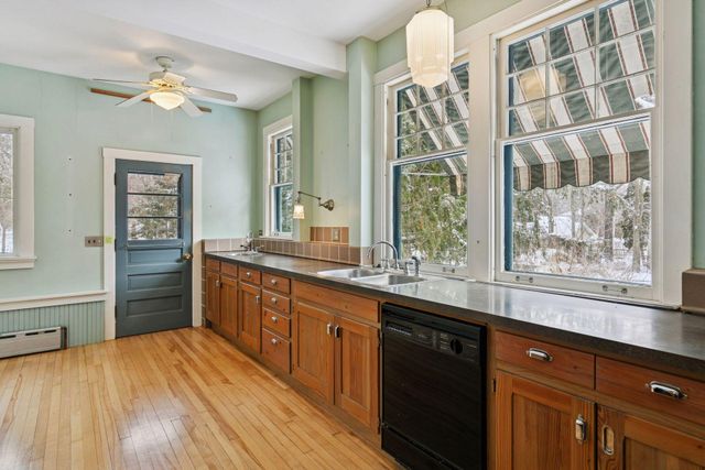 812 Saint Olaf Avenue, Northfield, MN 55057