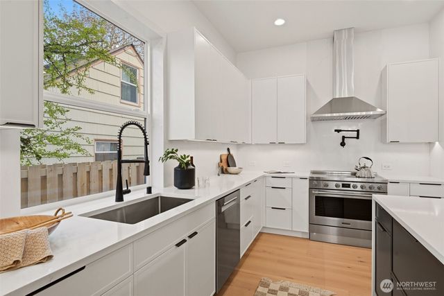 5205 N 42nd Street, Tacoma, WA 98407