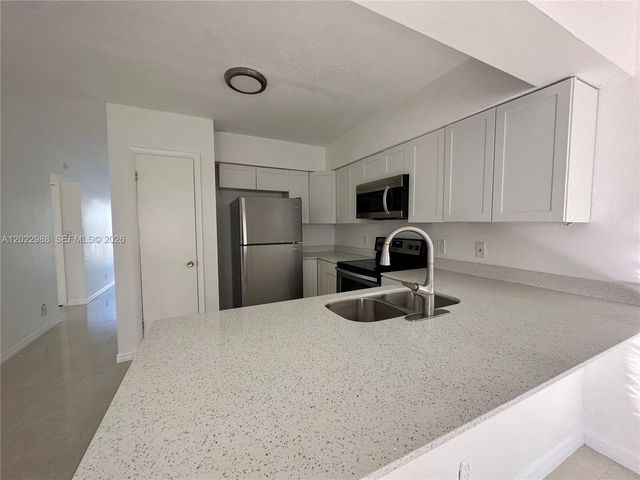 480 NW 42nd Ct 2, Deerfield Beach, FL 33064