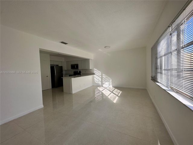 480 NW 42nd Ct 2, Deerfield Beach, FL 33064