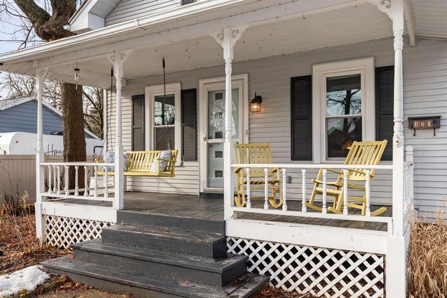 320 11TH STREET, Neenah, WI 54956