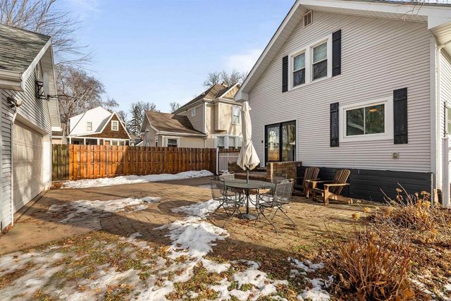 320 11TH STREET, Neenah, WI 54956
