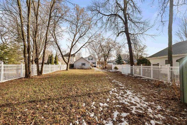 320 11TH STREET, Neenah, WI 54956