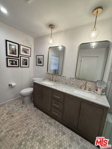 3607 Potomac Avenue, Los Angeles, CA 90016