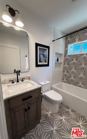 3607 Potomac Avenue, Los Angeles, CA 90016