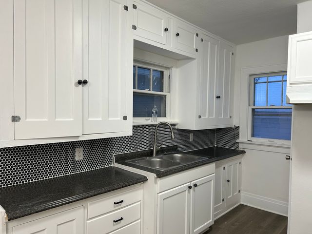 517 Frances Avenue, Loves Park, IL 61111