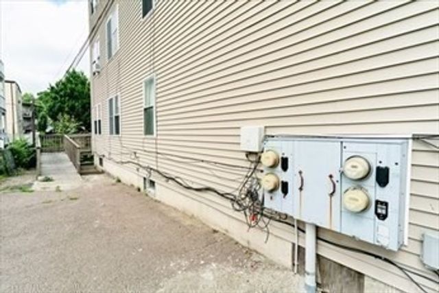73 Hamilton St, Boston, MA 02125