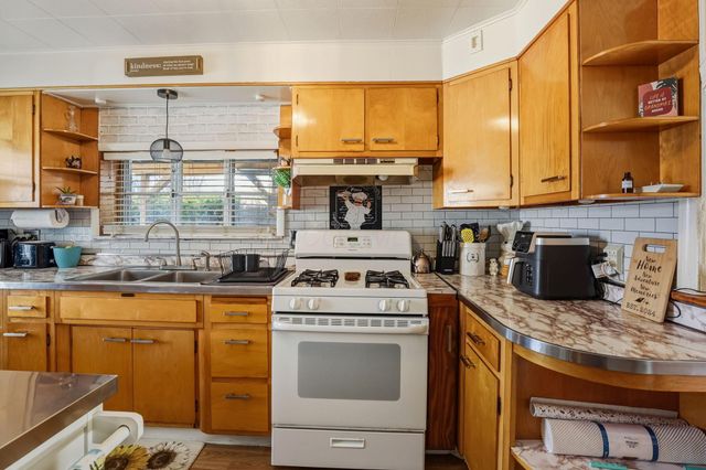 818 Lawndale Avenue, Columbus, OH 43207