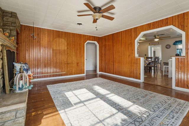 818 Lawndale Avenue, Columbus, OH 43207