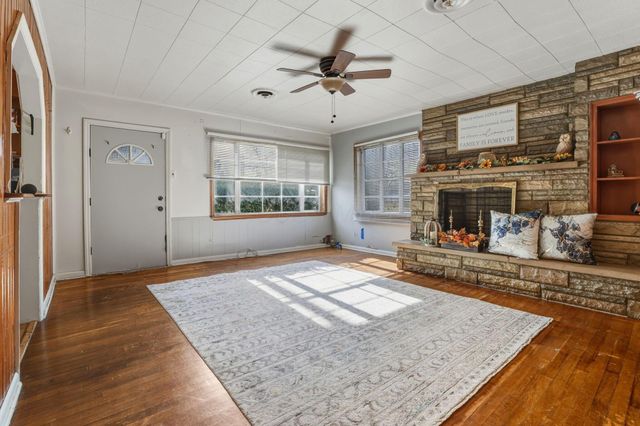 818 Lawndale Avenue, Columbus, OH 43207