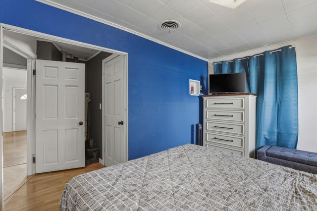 818 Lawndale Avenue, Columbus, OH 43207