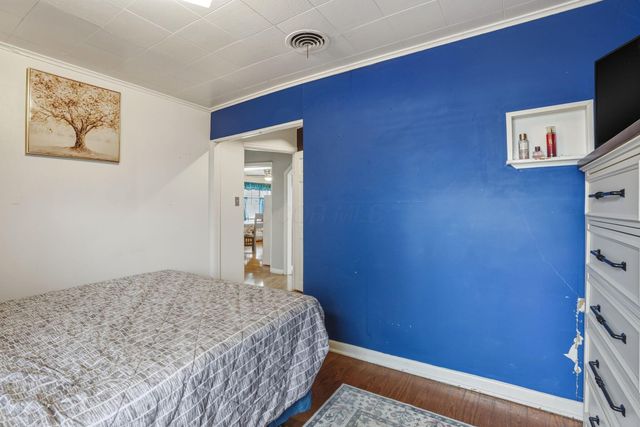 818 Lawndale Avenue, Columbus, OH 43207