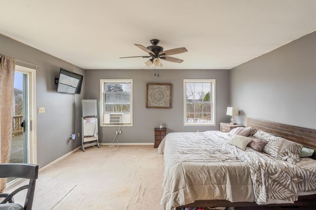 2402 Linda Road, Valparaiso, IN 46383