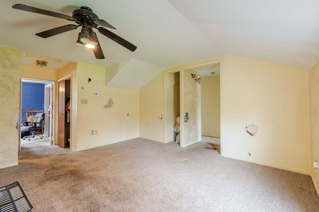 2402 Linda Road, Valparaiso, IN 46383