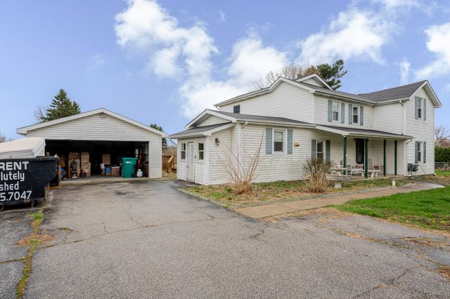 2402 Linda Road, Valparaiso, IN 46383